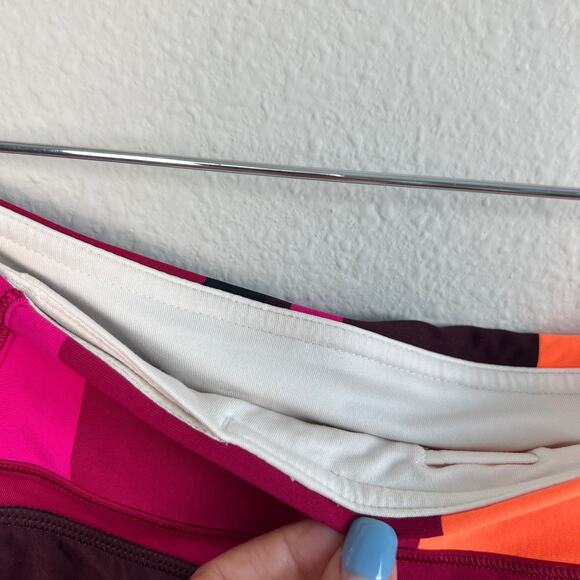Lululemon Run Times Short *4-way Stretch Bordeaux Drama Blossom Stripe Sz 8 - Picture 9 of 9